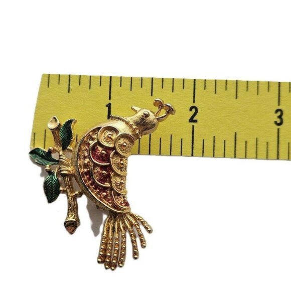 Vintage COREL Shape Brooch Red and Green enamel Gold tone Bird brooch READ - Picture 5 of 5